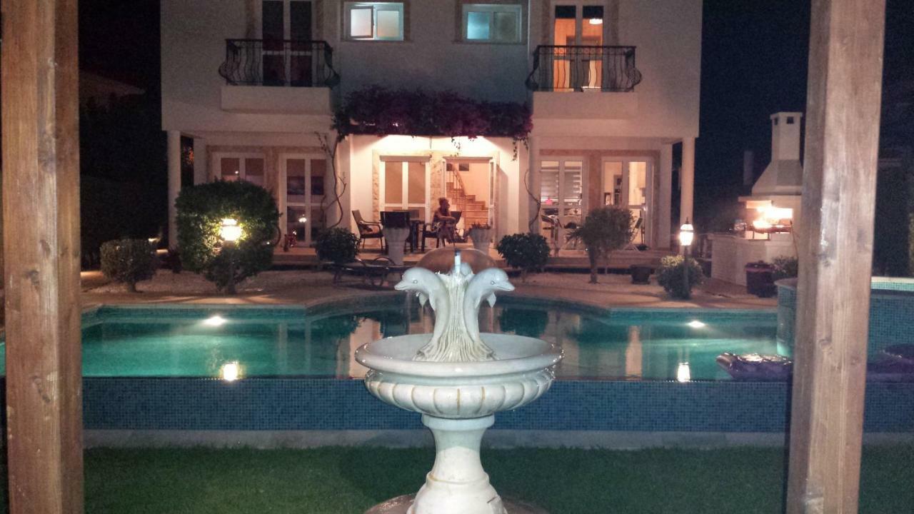 Karythia Vila Pyla Exterior foto